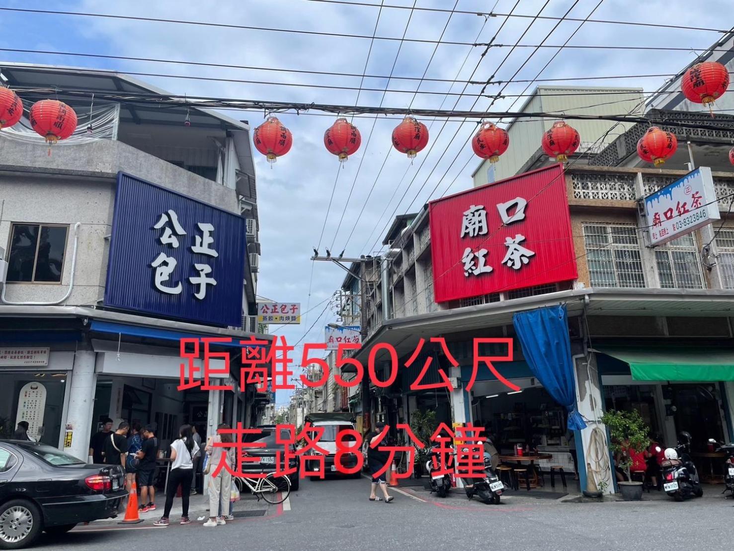 小小鋼琴家民宿&近夜市文創美食街 Hualien Buitenkant foto